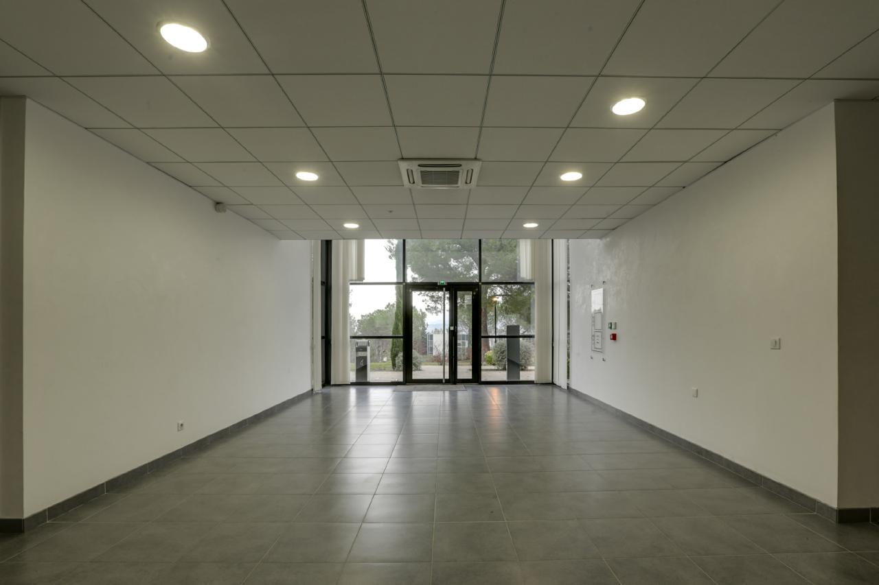 Bureau Aix-en-Provence 2416m² Location bureau Aix-en-Provence Bouches-du-Rhône OLBUR2115060 13